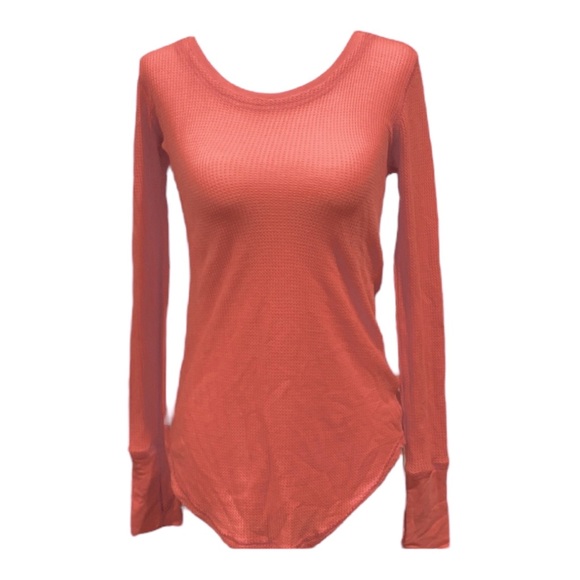 Rubbish Tops - Coral Henley top with thumb hole sleeves
